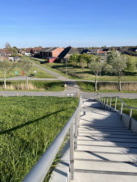 Ferienhaus Huus Marie Wellenrauschen und Dünengras direkt am Deich in Friedrichskoog-Spitze