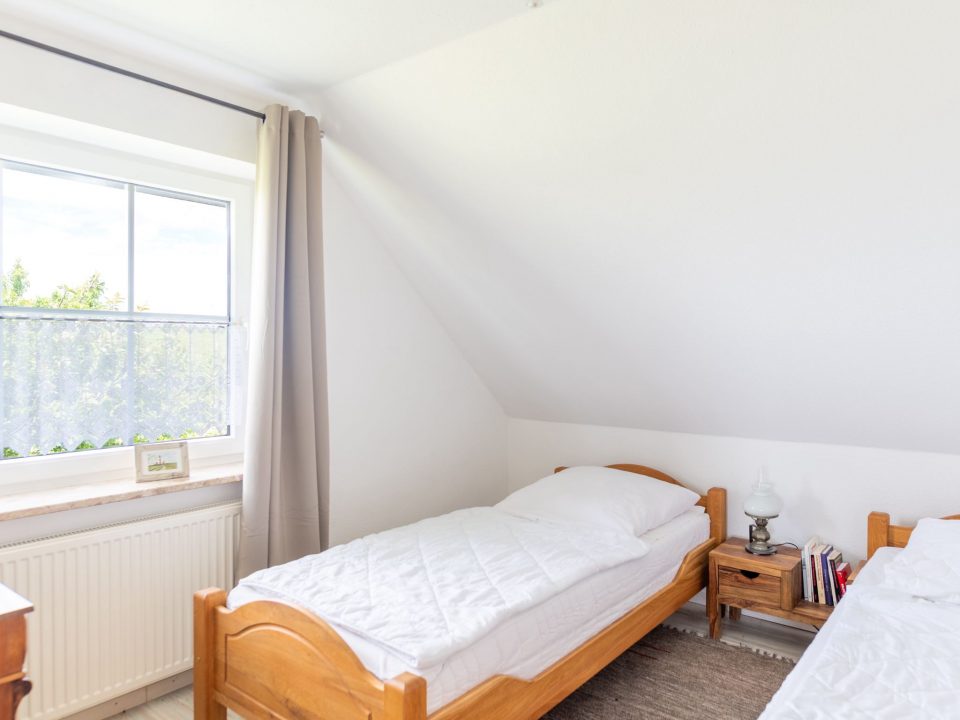 Zweites Schlafzimmer im Ferienhaus Huus Marie Wellenrauschen in Friedrichskoog-Spitze