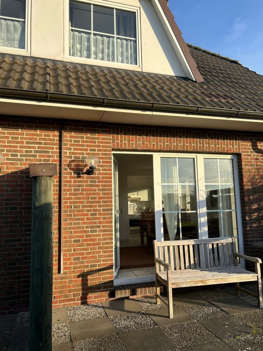 Terrasse des Ferienhauses Huus Marie Dünengras in Friedrichskoog-Spitze